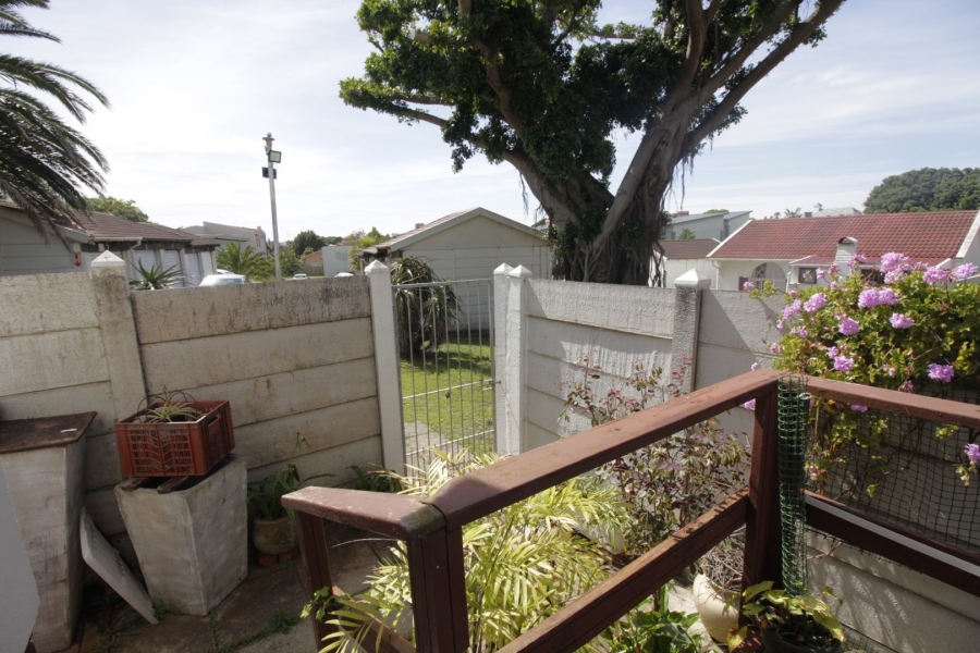 2 Bedroom Property for Sale in Aston Bay Eastern Cape